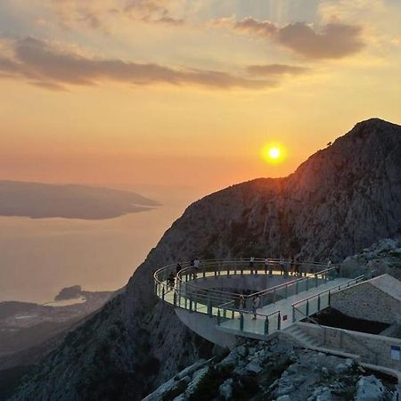 Studio Flat For 2 Apartment Makarska Exterior foto