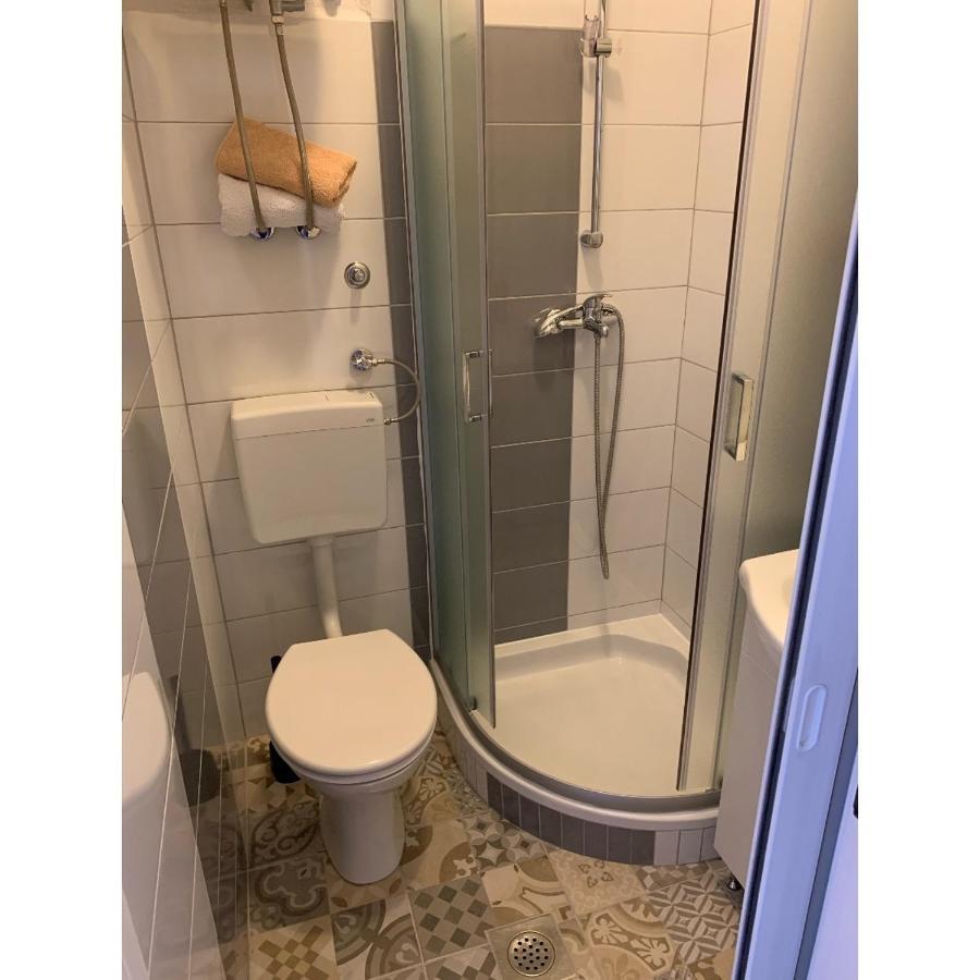 Studio Flat For 2 Apartment Makarska Exterior foto
